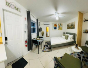 Studio with Terrace Near Hard Rock-Patio
